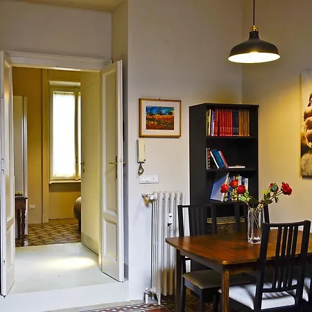 Piazza Bottini Apartment Milan